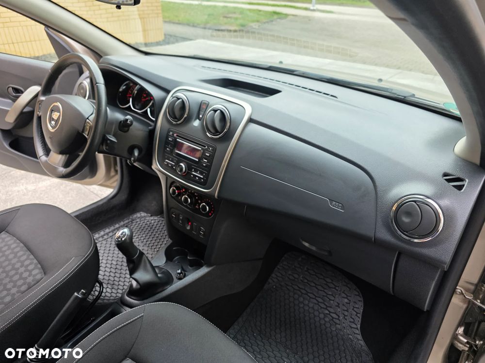 Dacia Sandero 1.2 16V Laureate - 13