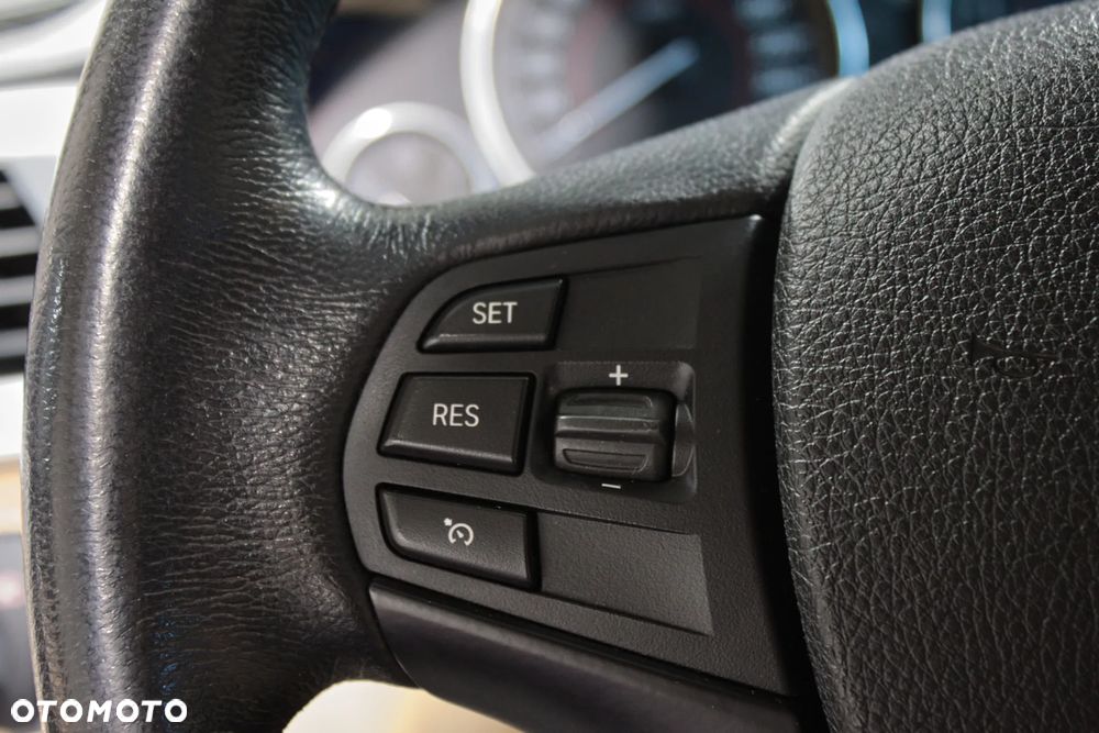 BMW Seria 3 320i xDrive Edition Luxury Line Purity - 22