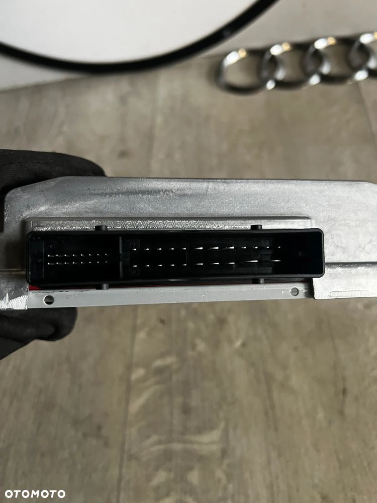 WZMACNIACZ AUDI HARMAN BECKER BANG OLUFSEN 8Y0035465A - 2