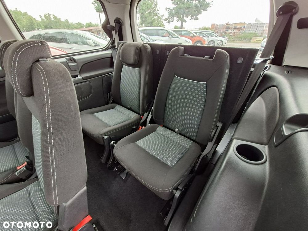 Ford Galaxy - 23