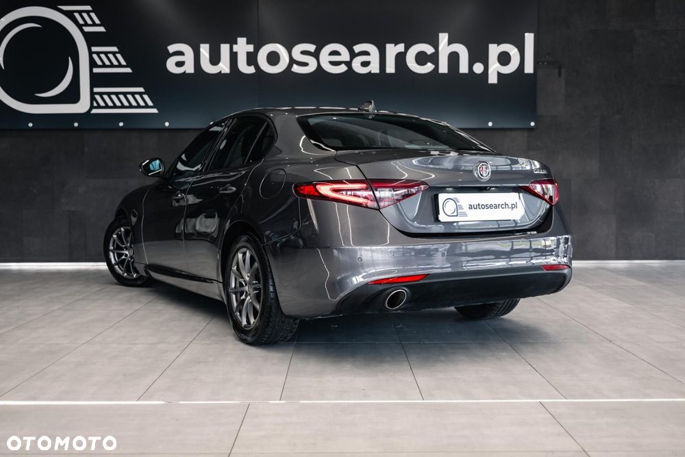 Alfa Romeo Giulia 2.0 Turbo - 7