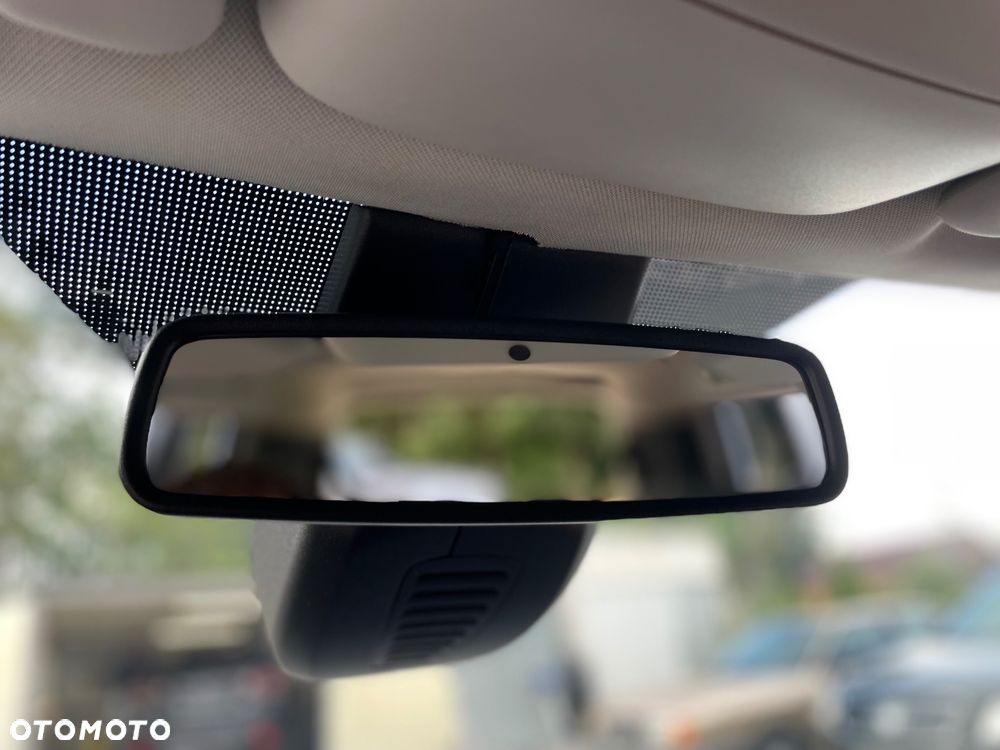 Ford Tourneo Connect Grand - 27
