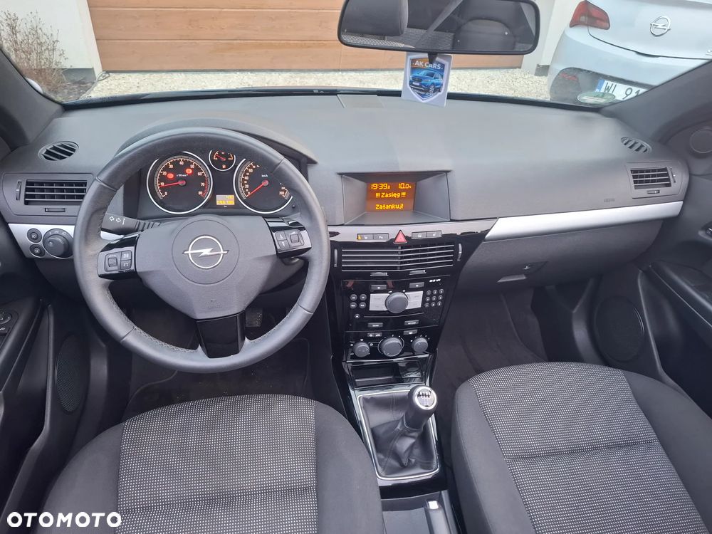 Opel Astra 1.8 Edition 111 Jahre - 32