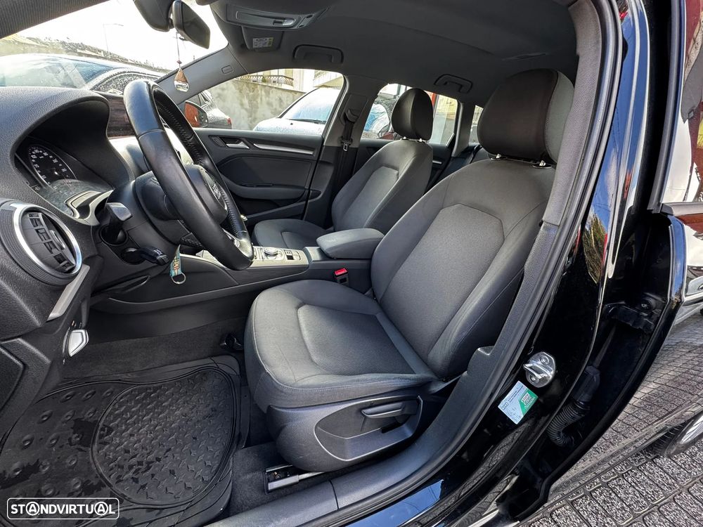 Audi A3 Sportback 1.6 TDI Advance - 12
