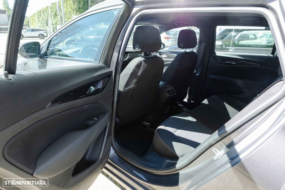 Opel Insignia Sports Tourer 1.5 D Business Edition - 15