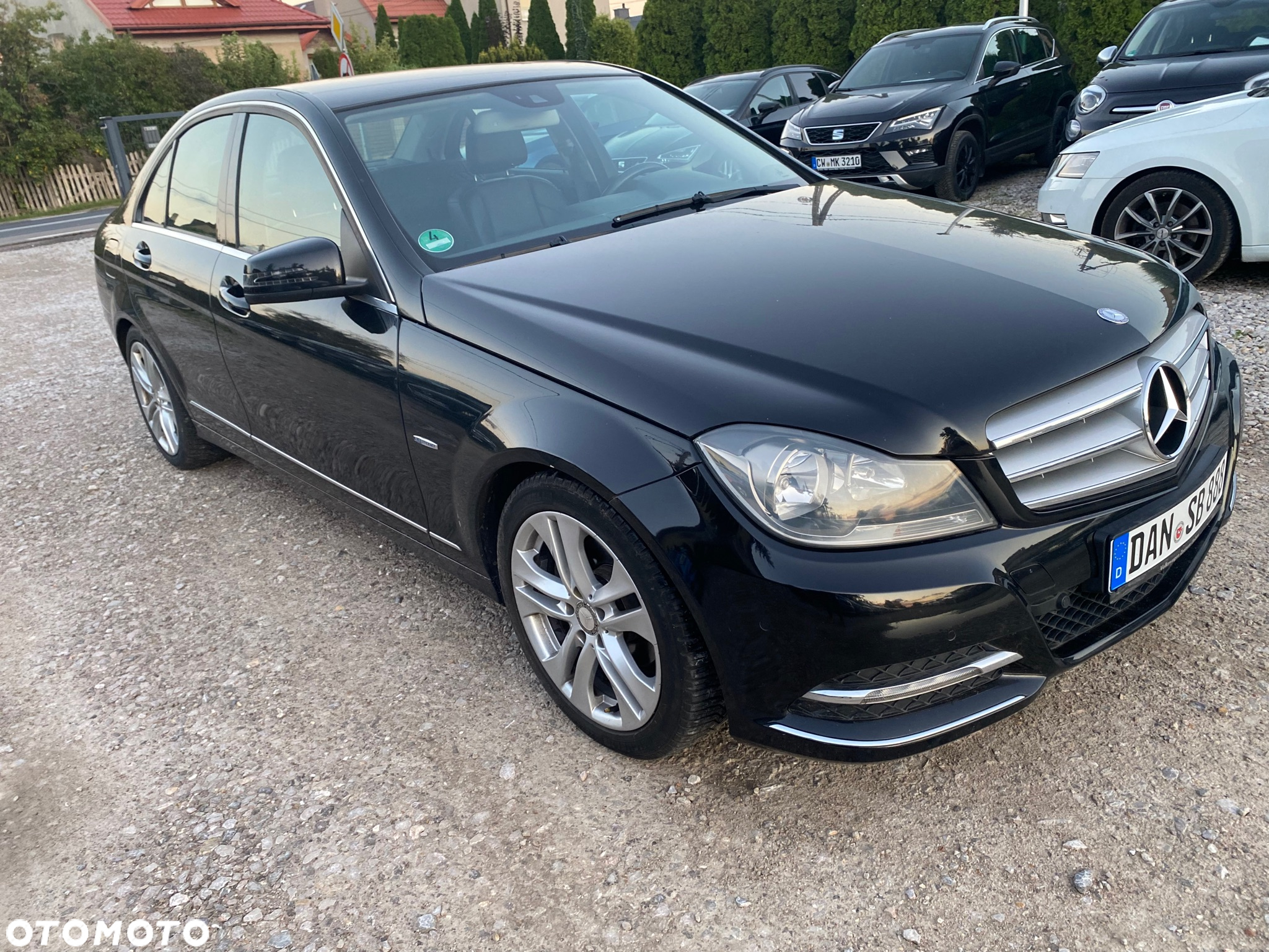 Mercedes-Benz Klasa C 180 CGI Automatik BlueEFFICIENCY Avantgarde - 8