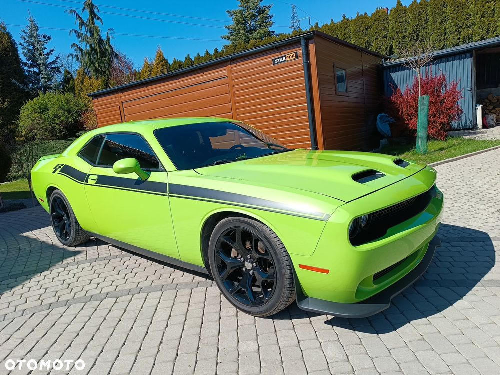 Dodge Challenger - 20