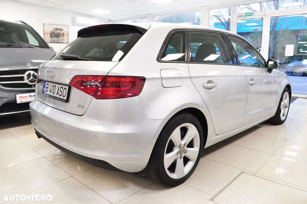 Audi A3 Sportback 1.2 TFSI Stronic Ambition - 4