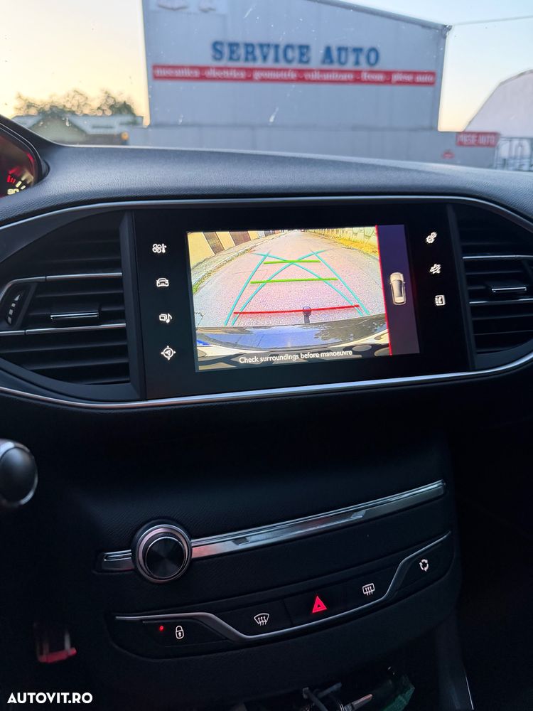 Peugeot 308 PureTech 130 EAT6 Stop & Start GT-Line Edition - 3