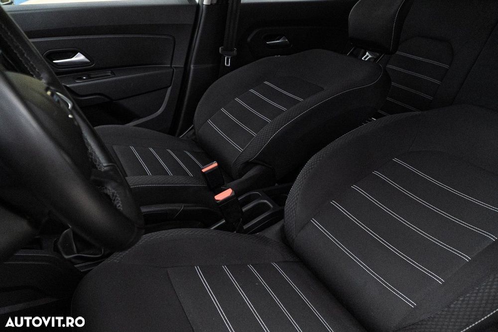 Dacia Duster 1.5 Blue dCi 4WD Comfort - 14