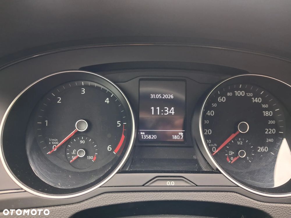 Volkswagen Passat 2.0 TDI BMT Trendline - 14