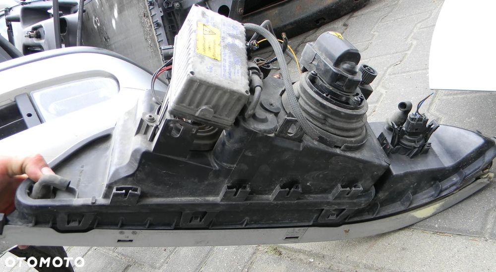 BMW E39  lampa lewa prawa XENON Europa - 3