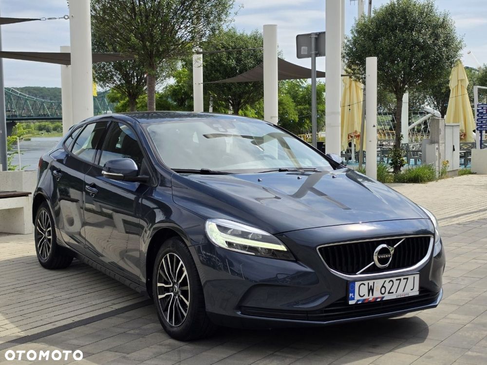 Volvo V40 - 18