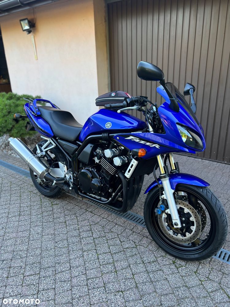 Yamaha FZS - 1
