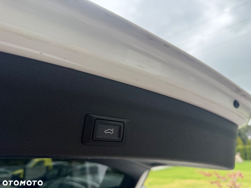 Audi A6 Avant 50 TFSI e quattro S tronic sport - 24