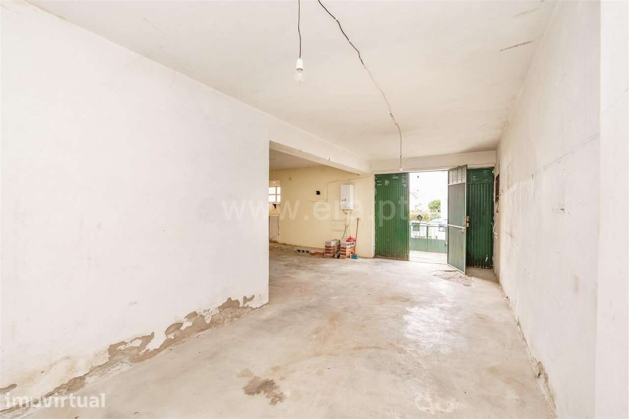 Garagem / Belmonte, Belmonte - Grande imagem: 3/13