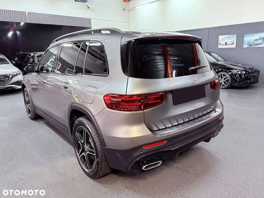 Mercedes-Benz GLB 200 mHEV AMG Line 7G-DCT - 6