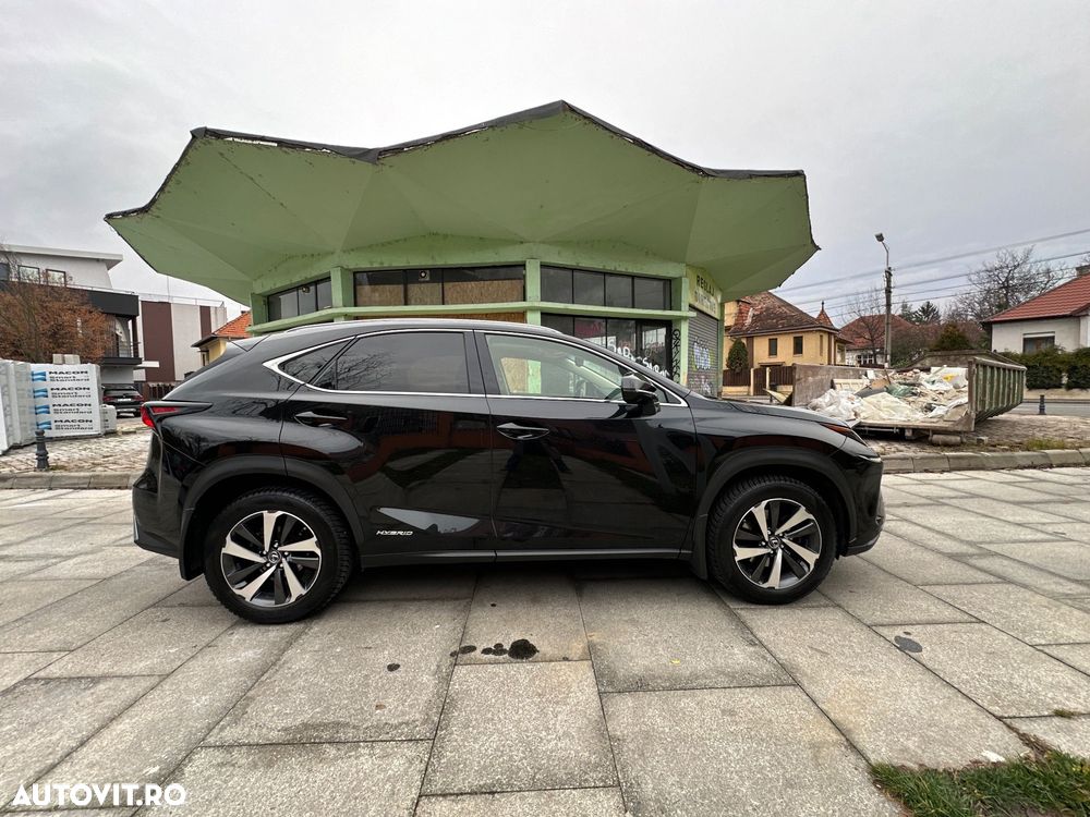 Lexus Seria NX 300h AWD Luxury - 2