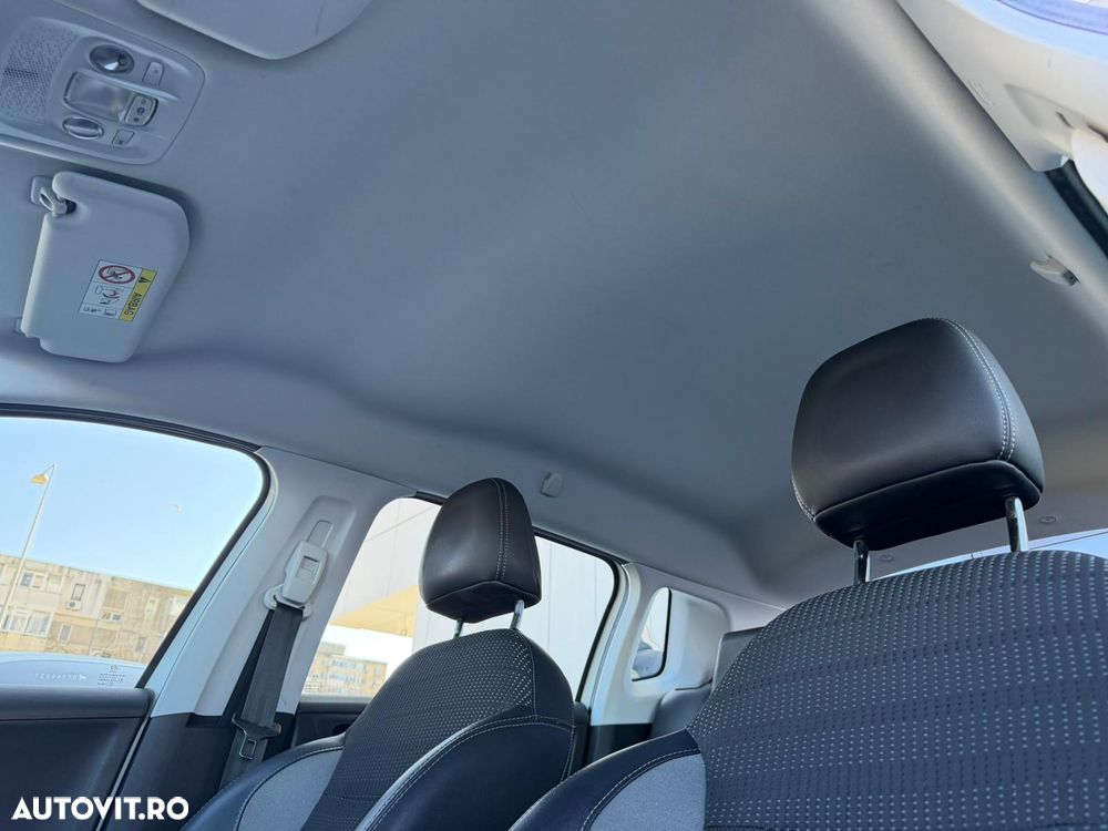 Peugeot 2008 1.2 PureTech Turbo EAT6 S&S Allure - 39