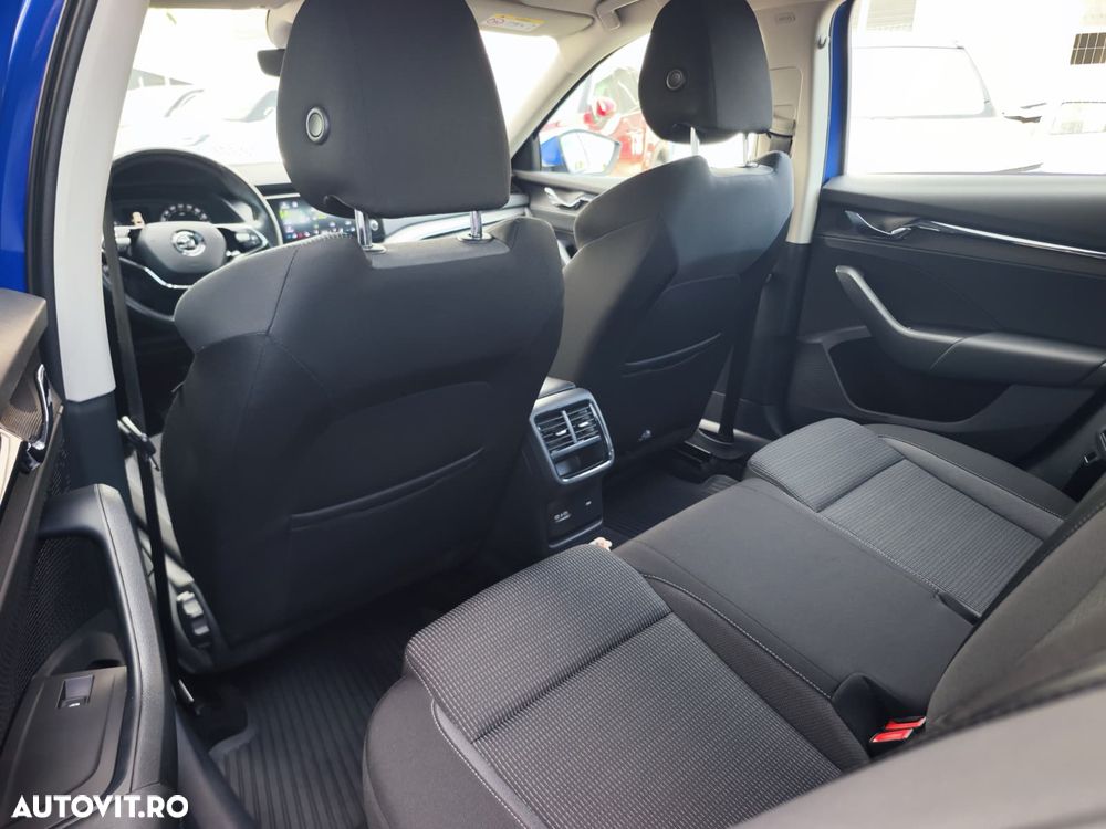 Skoda Octavia 2.0 TDI DSG Ambition - 13