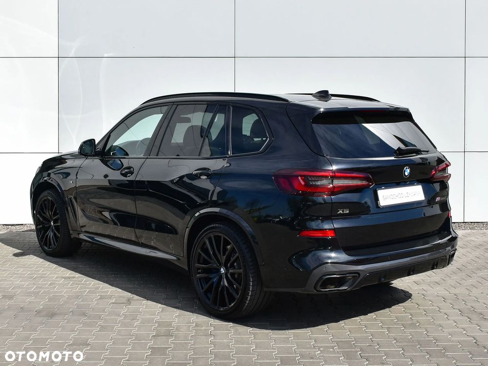 BMW X5 M50i - 2