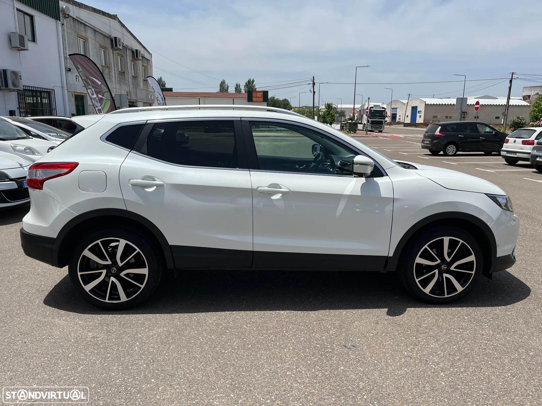 Nissan Qashqai 1.5 dCi Tekna Premium - 6