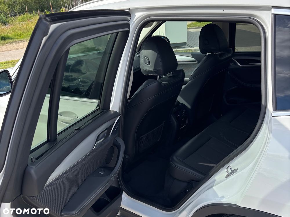 BMW X3 xDrive20d xLine - 15