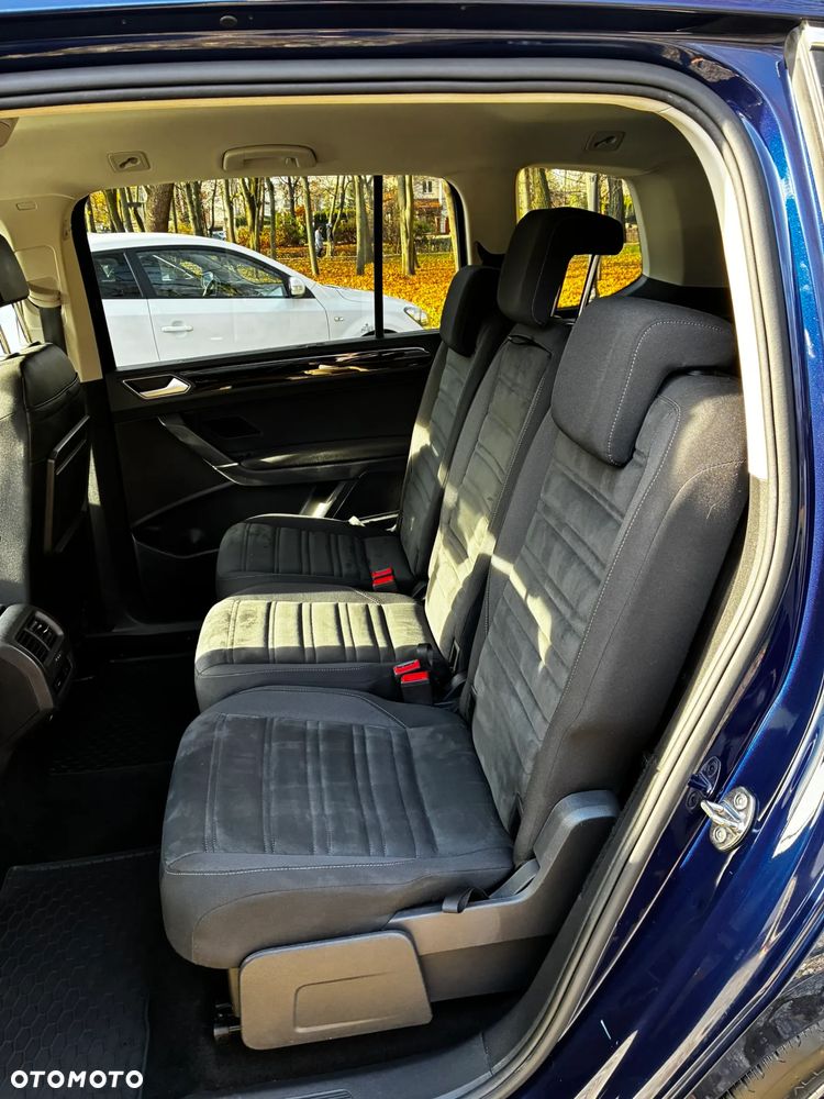 Volkswagen Touran - 7