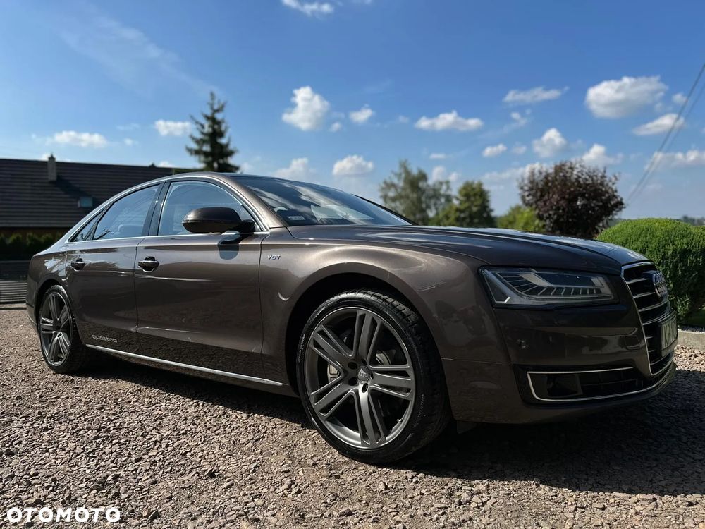 Audi A8 4.2 TDI DPF (clean diesel) quattro tiptronic - 1