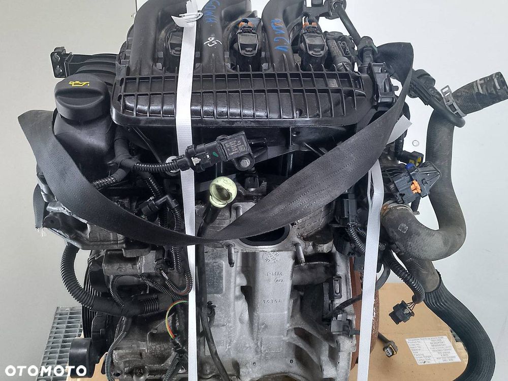 SILNIK CITROEN C3 III HM05     10XVA7 1.2 VTI - 2