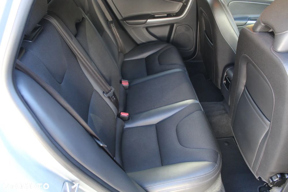 Volvo V60 - 22