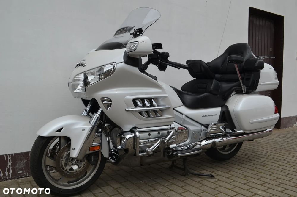 Honda GL - 4
