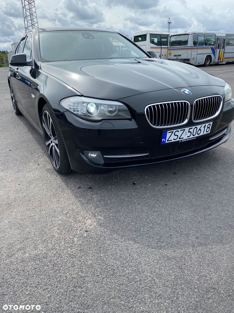 BMW Seria 5 525d - 6