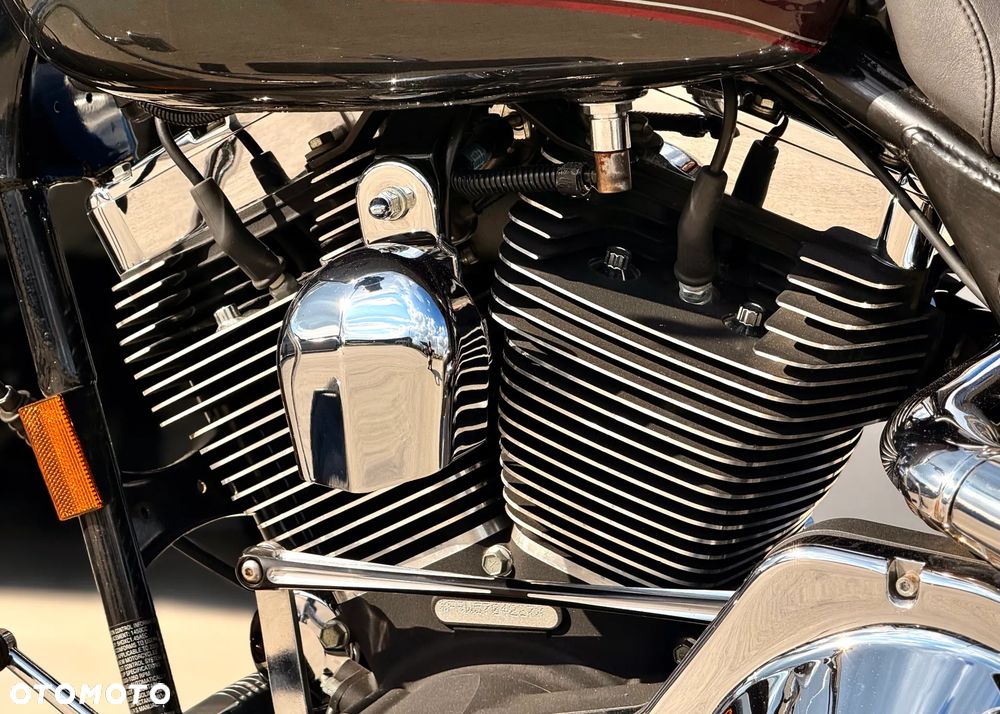Harley-Davidson Touring Road King - 40