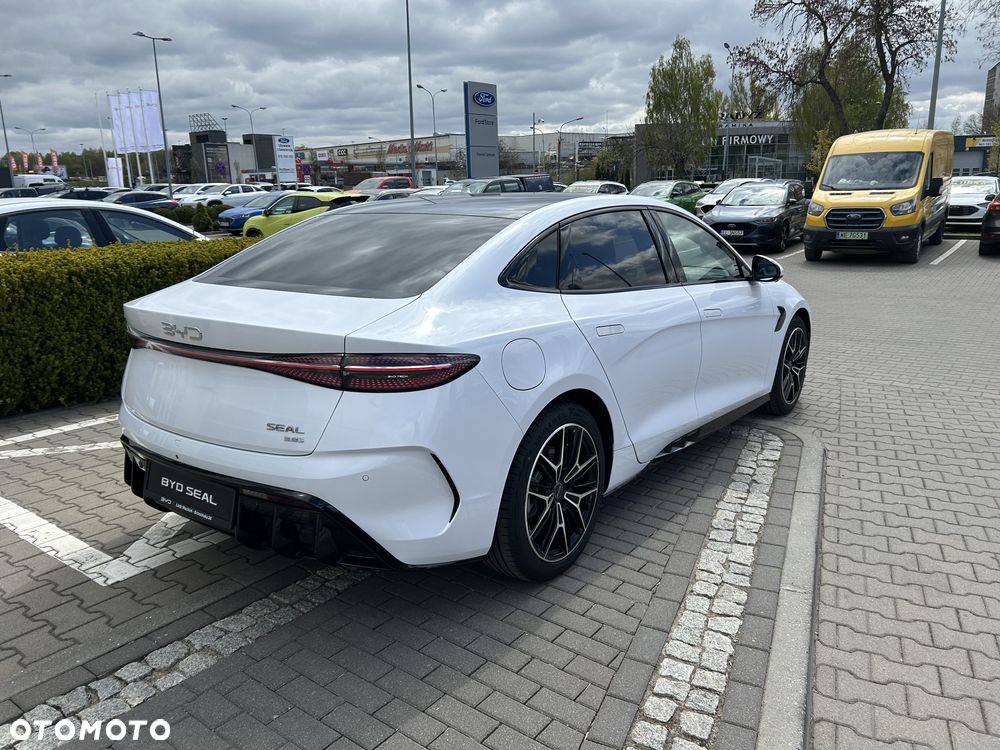 BYD Seal - 12