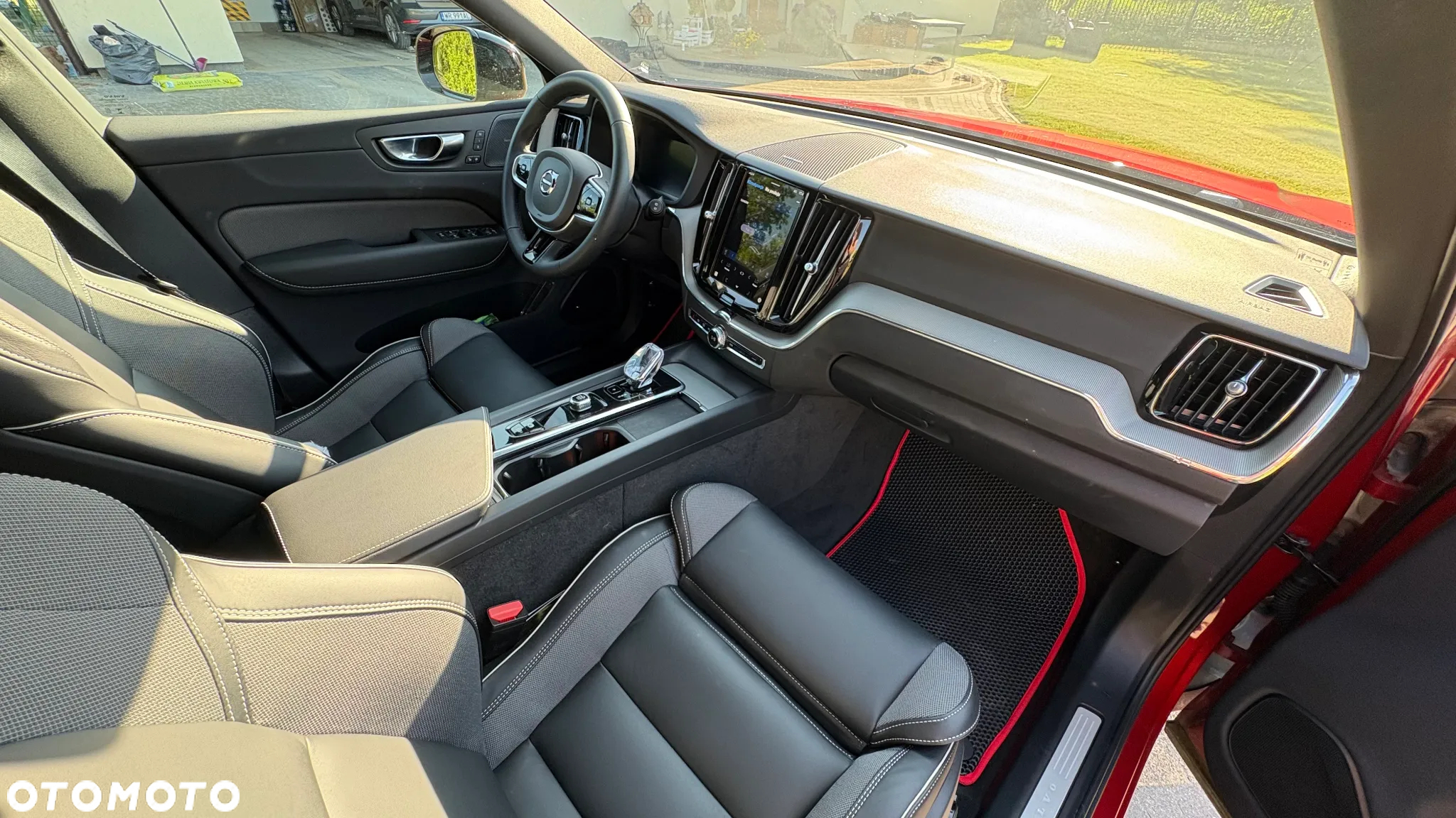 Volvo XC 60 B4 B Plus Dark - 14