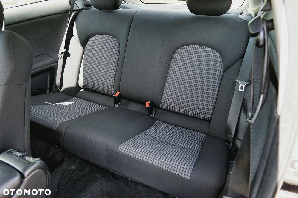 Mercedes-Benz Klasa C 200 Kompressor Automatik - 12