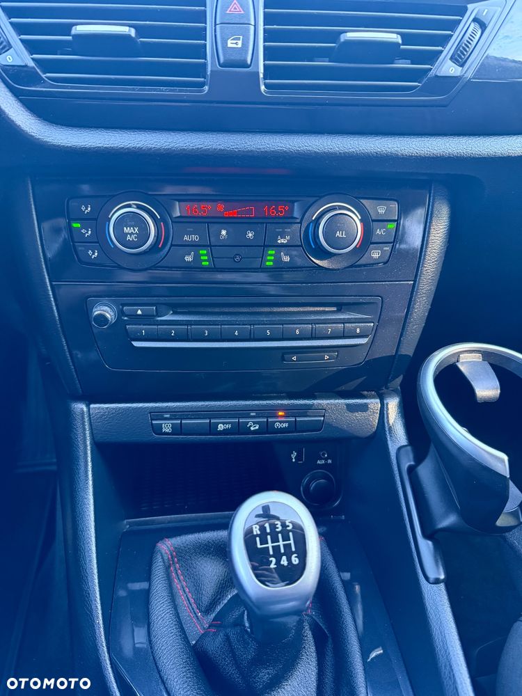 BMW X1 sDrive18i xLine - 37