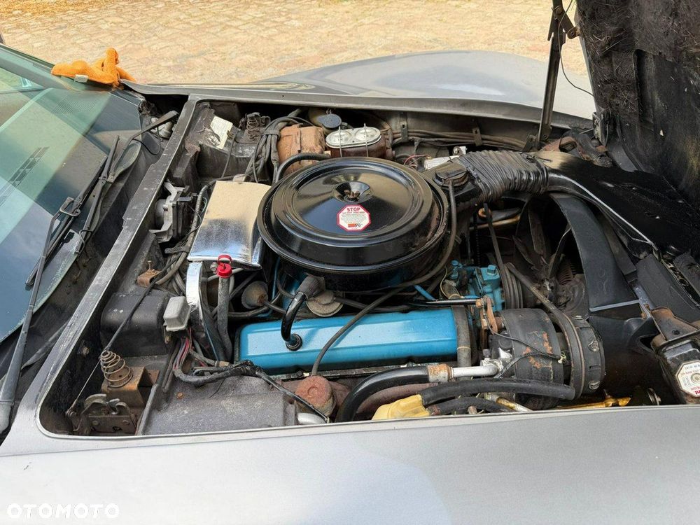 Chevrolet Corvette - 23