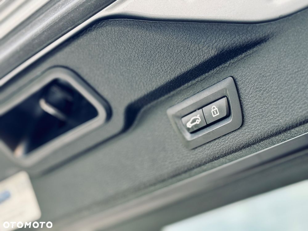 BMW X5 3.5i xDrive - 32