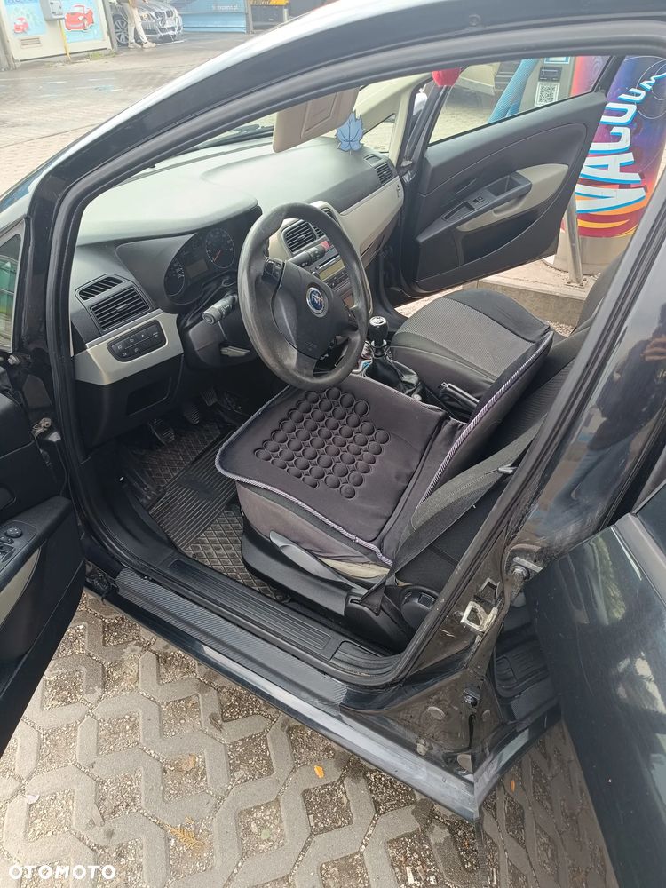 Fiat Grande Punto - 6