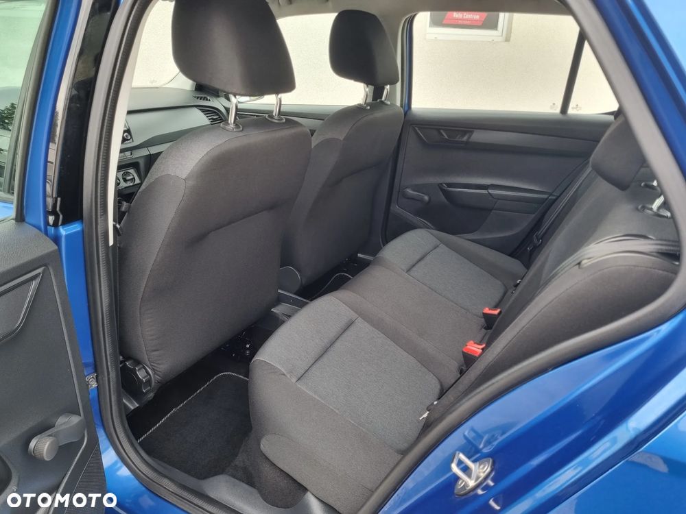Skoda Fabia - 12