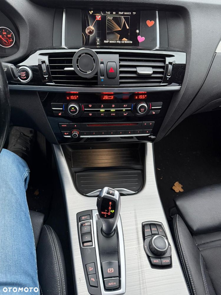 BMW X4 xDrive20d - 8