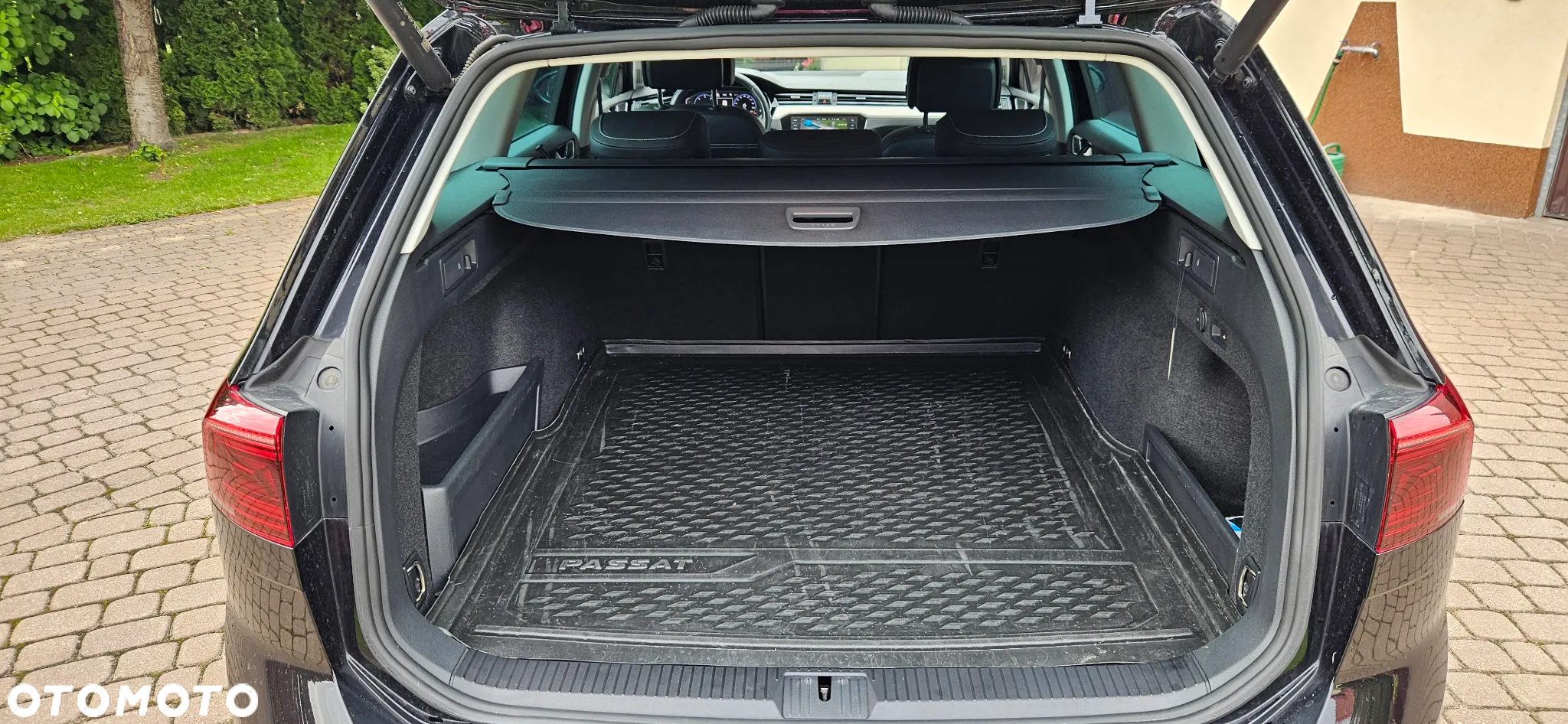 Volkswagen Passat Variant 2.0 TDI SCR DSG 4Motion Elegance - 32