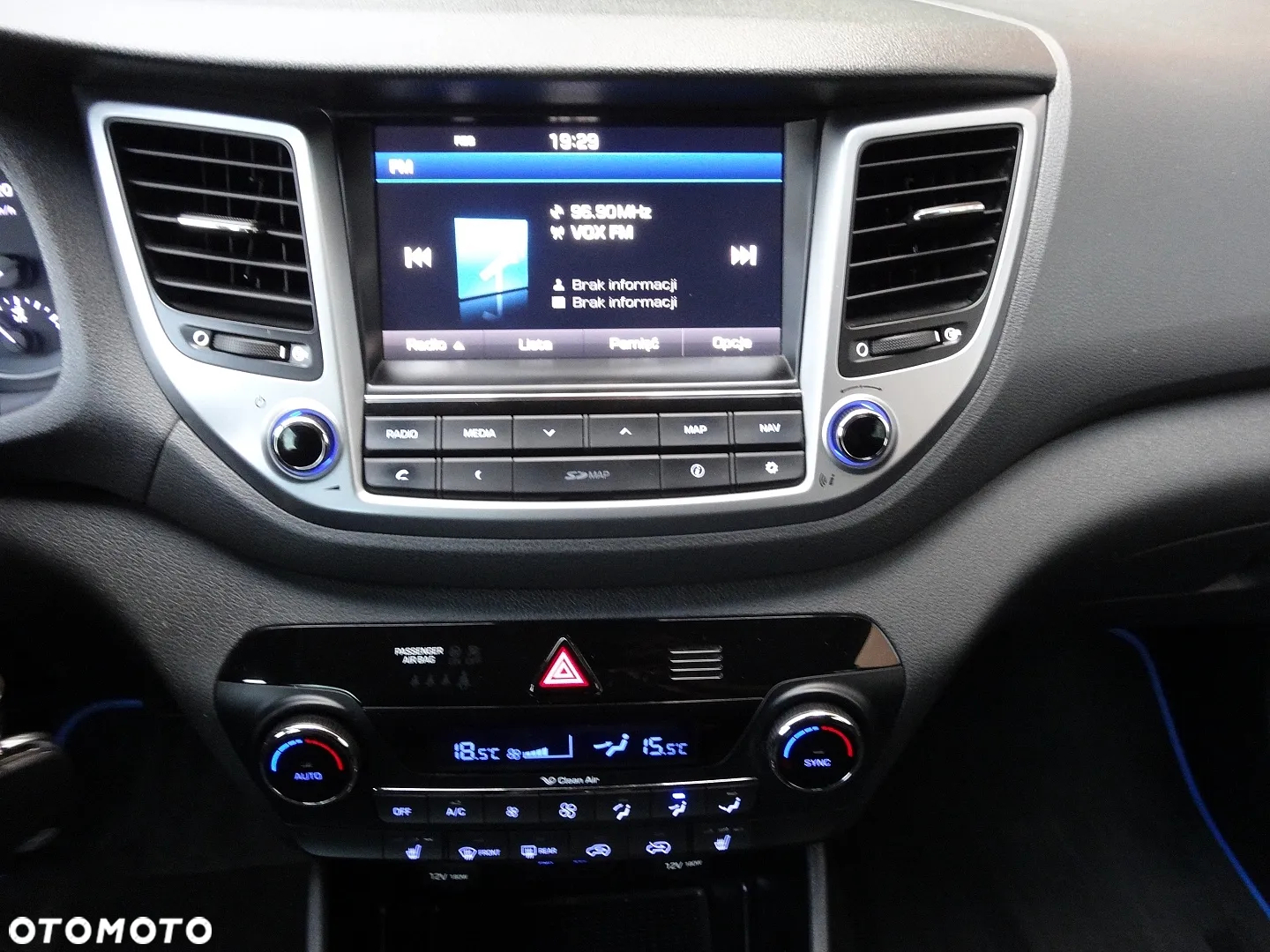 Hyundai Tucson 2.0 CRDi 4WD Automatik Style - 27