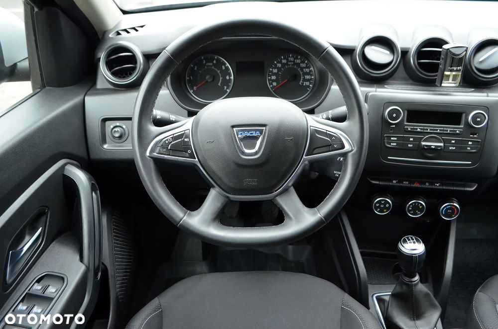 Dacia Duster 1.6 SCe Open S&S - 11
