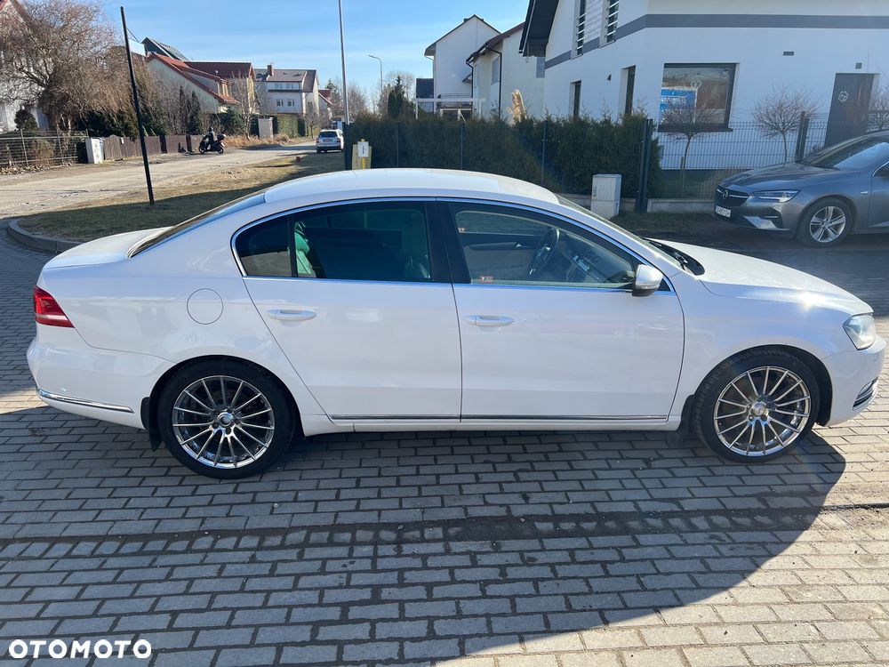 Volkswagen Passat 2.0 TDI BlueMotion Technology Highline - 4