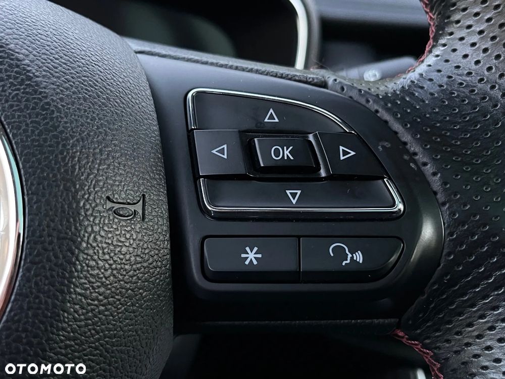 MG HS PHEV Luxury - 19