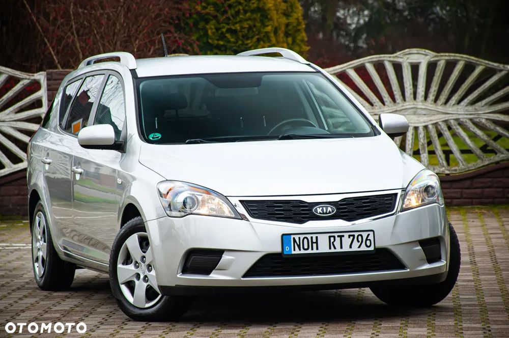 Kia Ceed 1.4 CVVT LX - 1