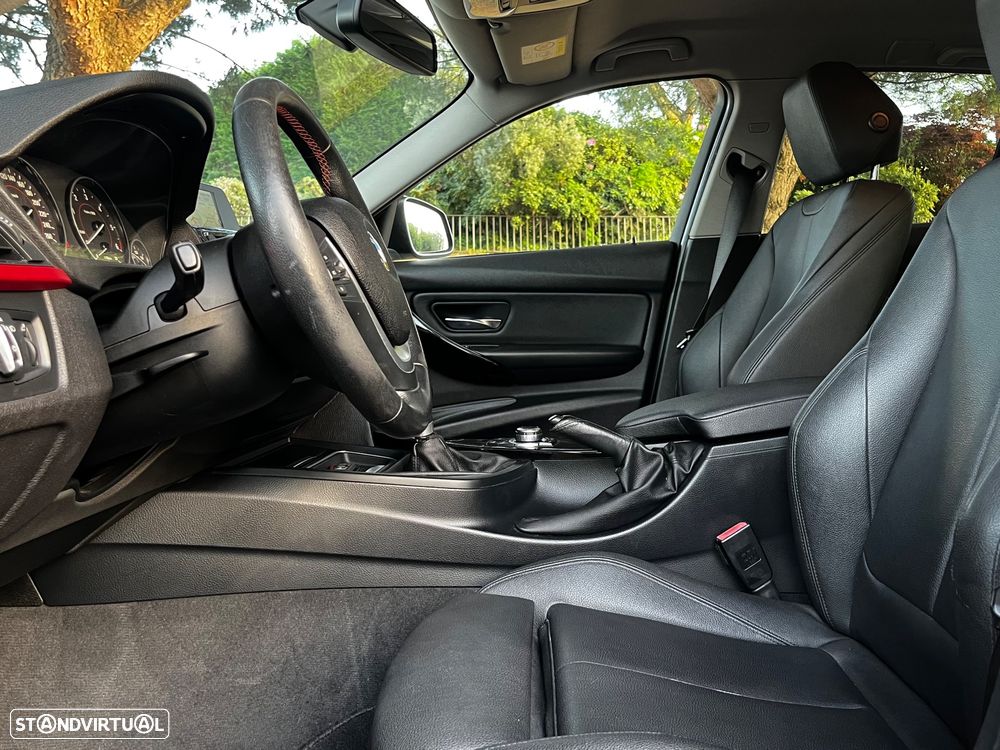 BMW 318 d M Sport - 21